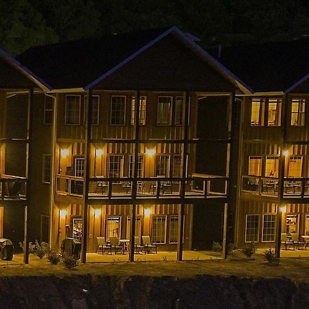 Keweenaw Waters Resort Houghton Extérieur photo