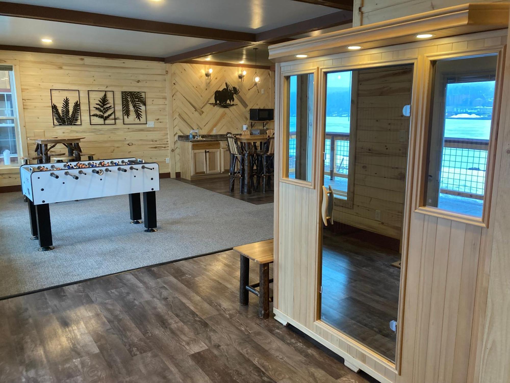 Keweenaw Waters Resort Houghton Extérieur photo