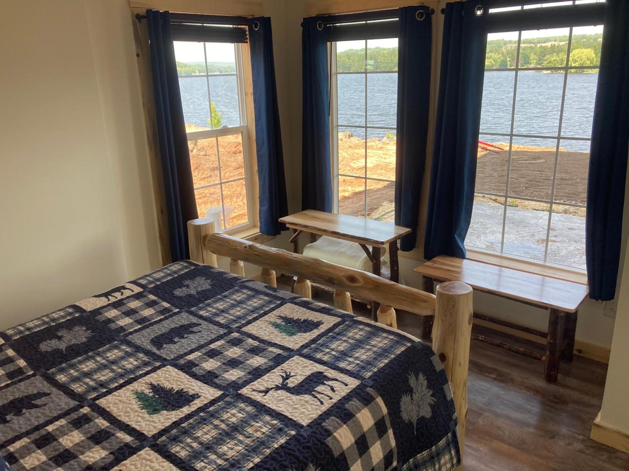 Keweenaw Waters Resort Houghton Extérieur photo