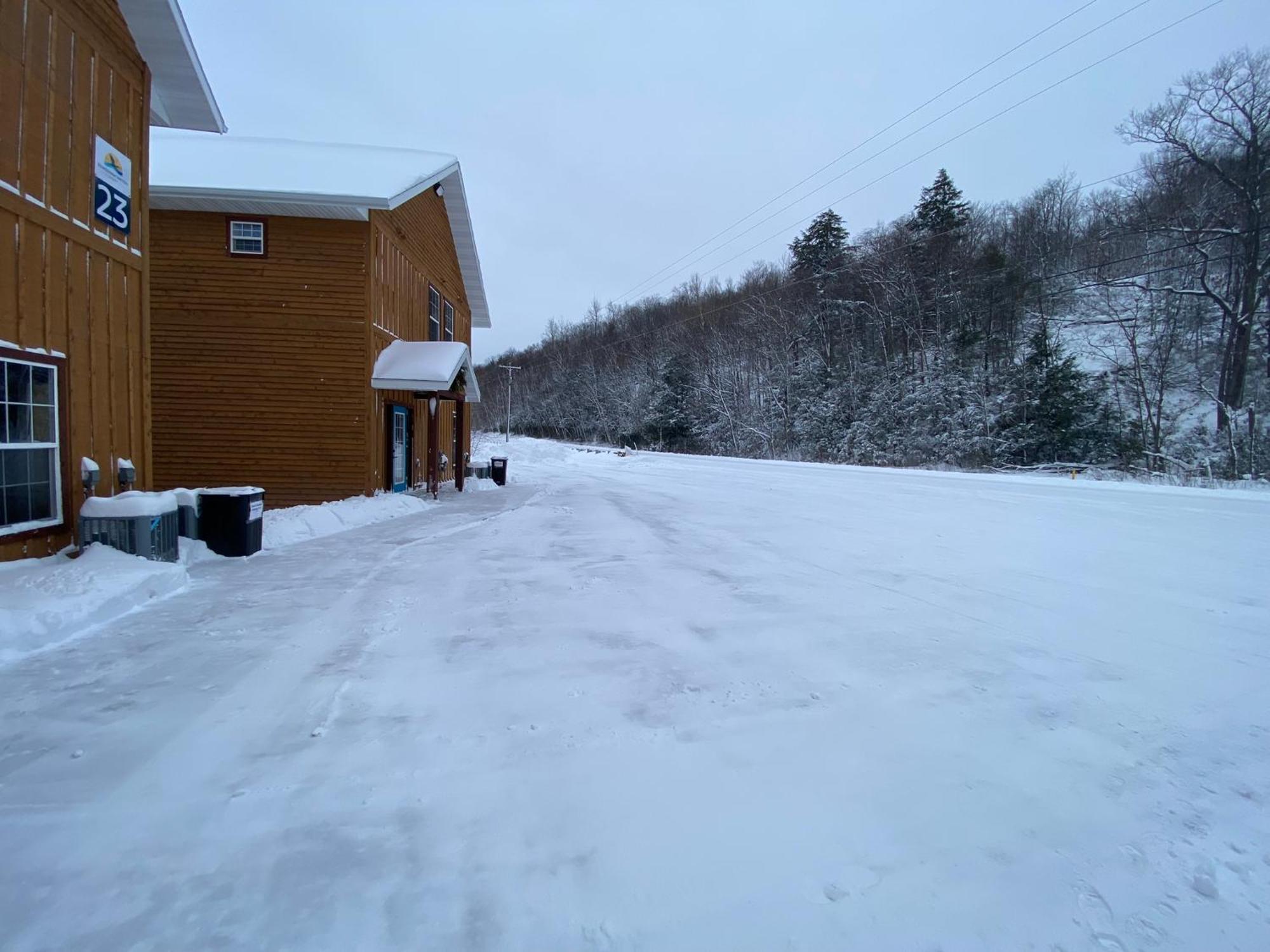 Keweenaw Waters Resort Houghton Extérieur photo
