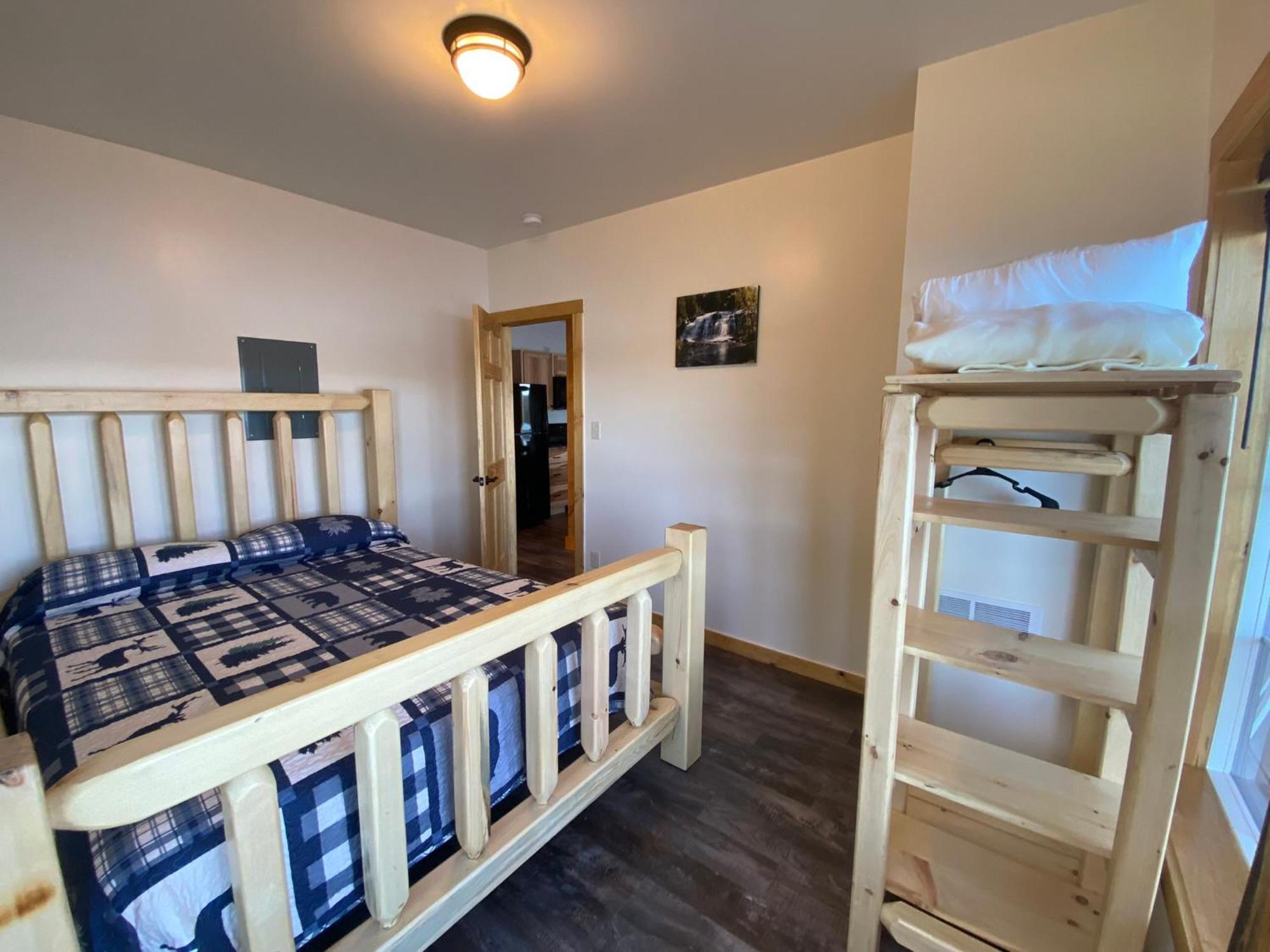 Keweenaw Waters Resort Houghton Extérieur photo
